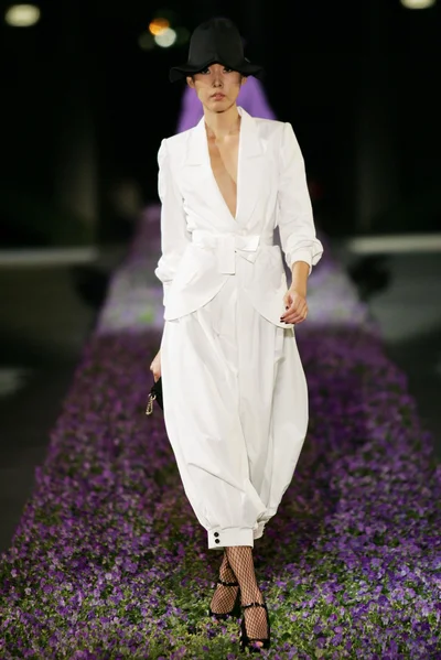 Look 24